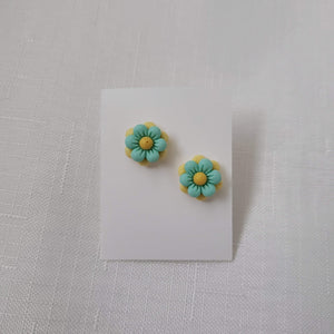 Yellow/Blue Flower Stud